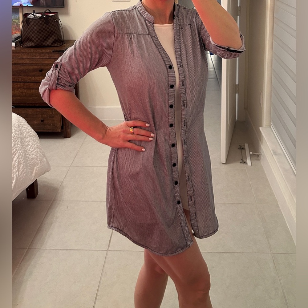 Passport Shirt / dress L